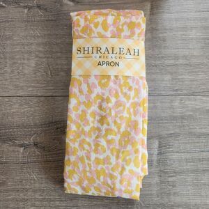 New Unopened Shiraleah Chicago Leopard Print Yellow Pink Cooking Kitchen Apron